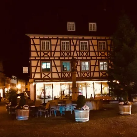 Cafe Restaurant Rohan מלון *